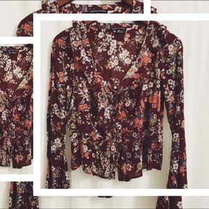 AEO American Eagle Red Bell Sleeve Peasant Top